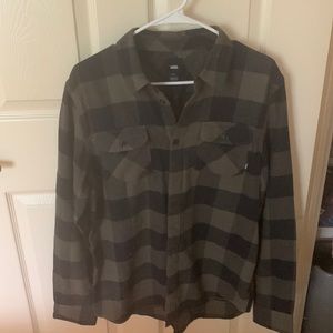 Van’s L/S Shirt